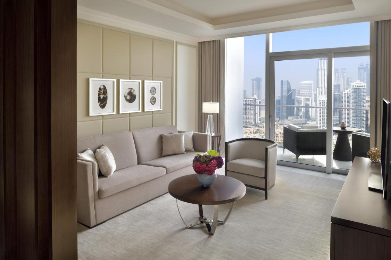 Address Dubai Mall Εξωτερικό φωτογραφία A living room at the Ritz-Carlton, DIFC